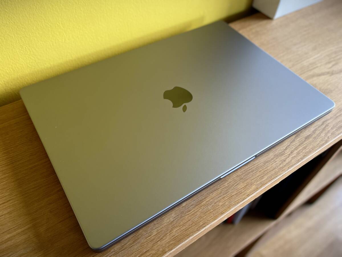 Apple MacBook Pro16インチ M1 Max 32GB/1TB/スペースグレイ Apple MacBook Pro16インチ M1 Max 32GB/1TB/スペースグレイ