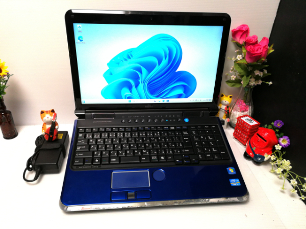ほぼ未使用SSD256GB　メモリ8GB　COREi7搭載　☆Windows11☆ge　即決/Office2021/HDMI搭載/即日発送☆04