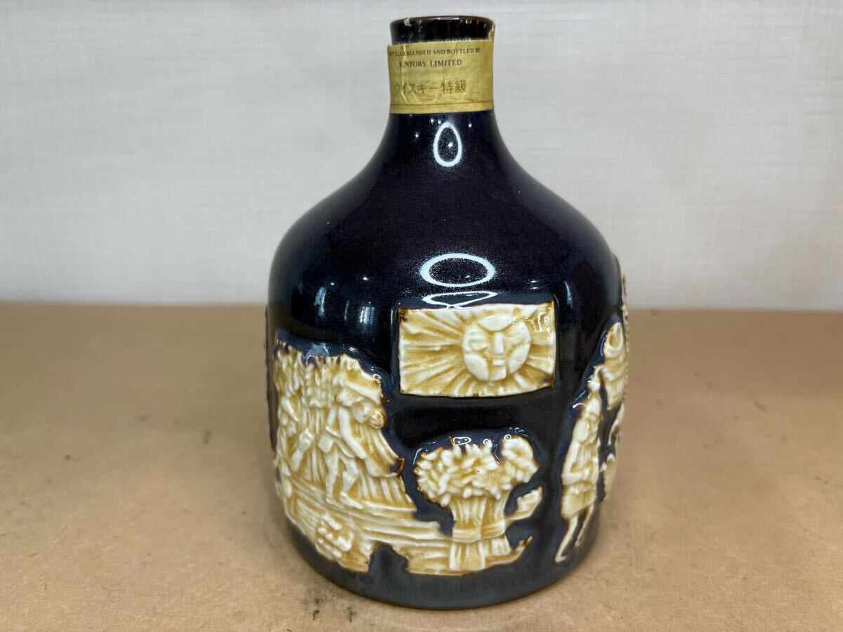 サントリー ザ ウイスキー 760ml 43% コルクが折れてしまいました。