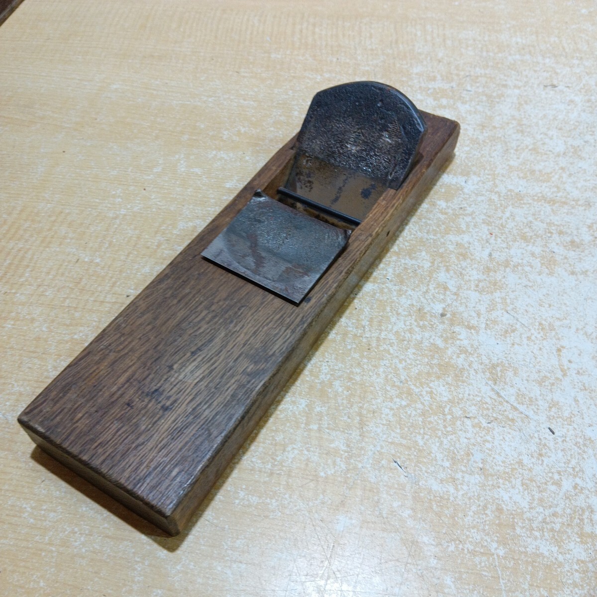 # 大工道具 かんな　金井芳蔵　寸八　中古　 カンナ 鉋