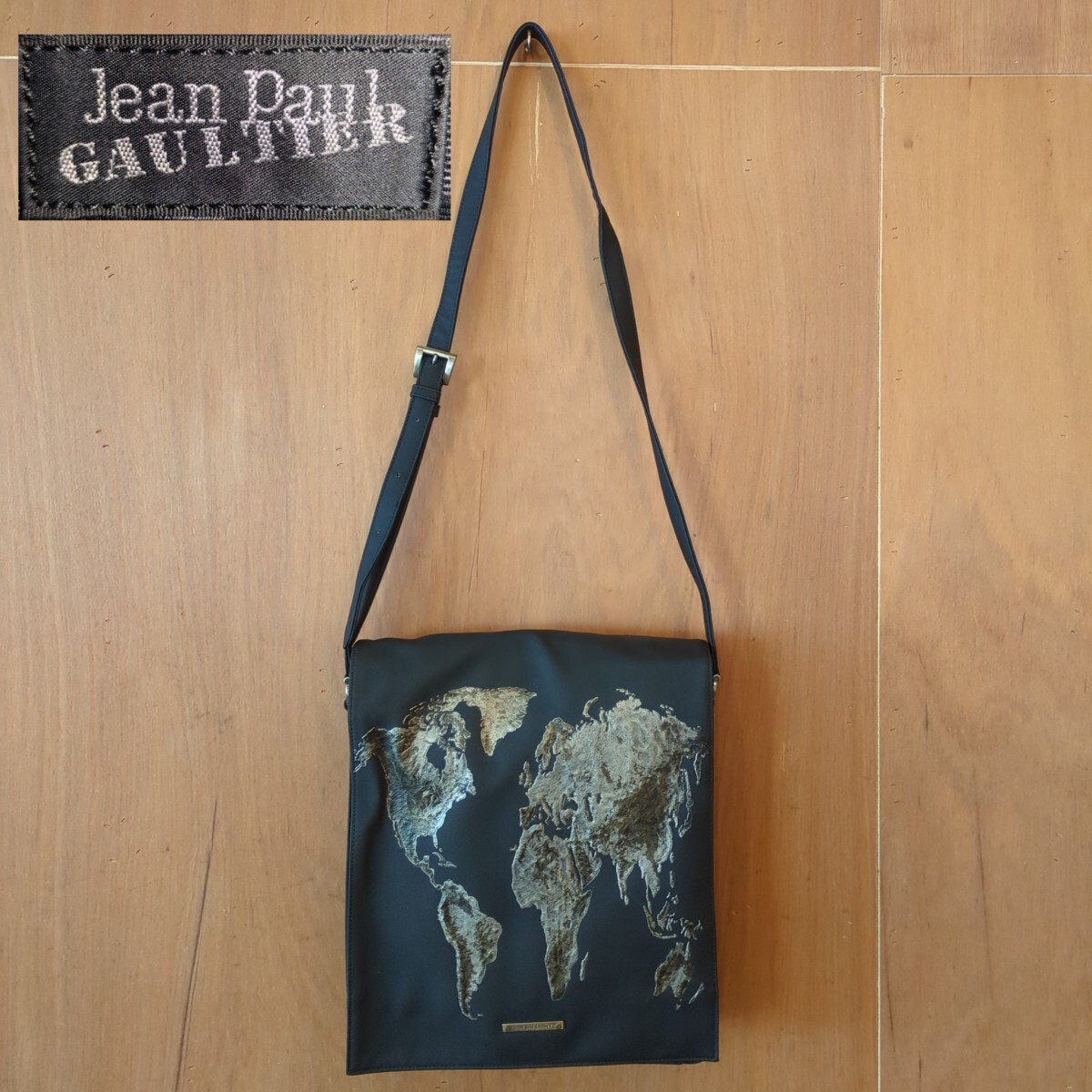 !_ прекрасный товар редкость *Jean Paul Gaultier Jean-Paul Gaultier сумка на плечо world карта карта рисунок Jean * paul (pole) *gorutie чёрный 