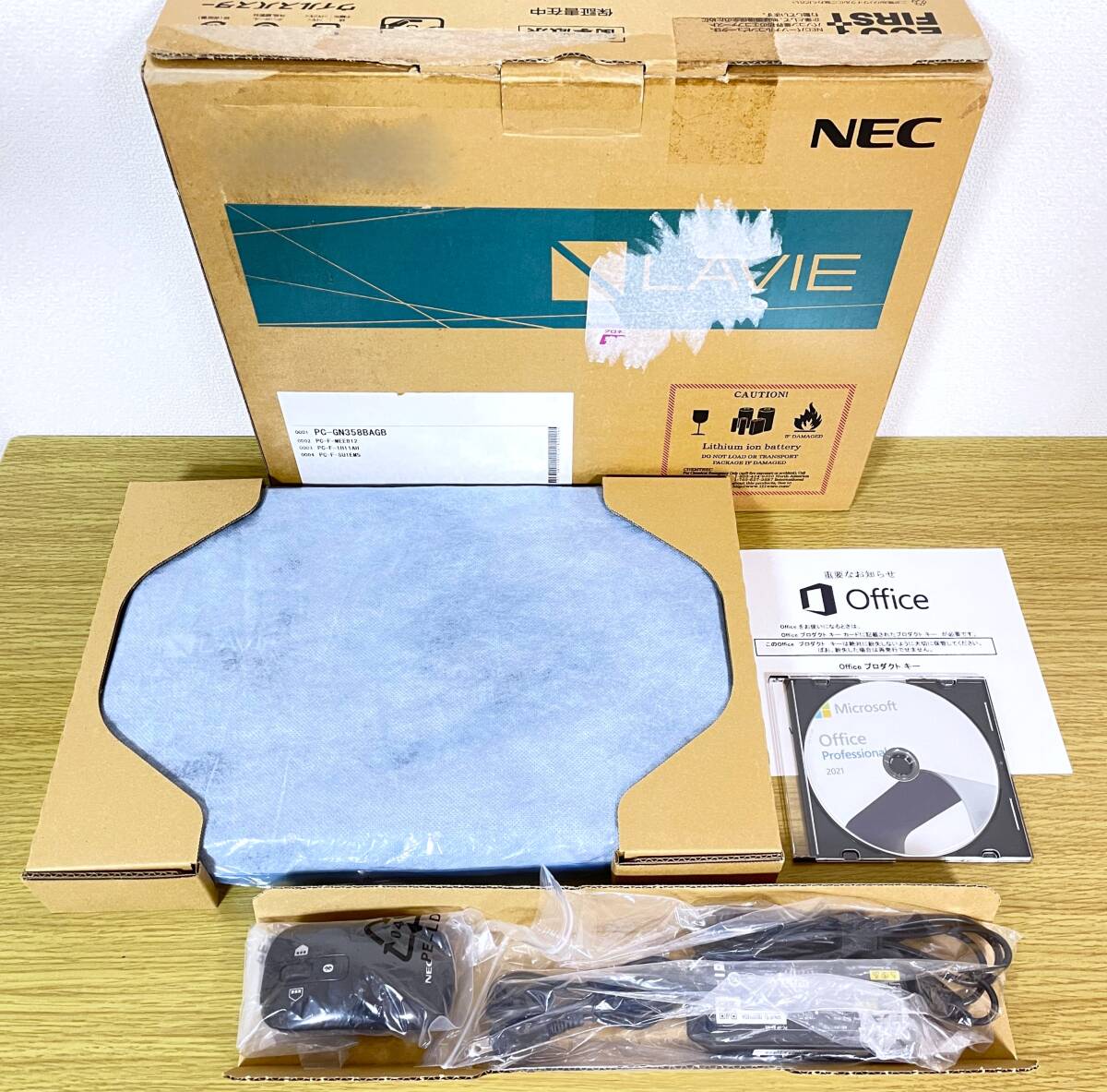 ☆【希少4K液晶】NEC LAVIE Direct NS/PC-GN358BAGB(PC-NS850HAB)/SSD 256GB＋HDD 1TB/Core i7-7567U/16GB/Win11 Pro/Office/タッチパネル