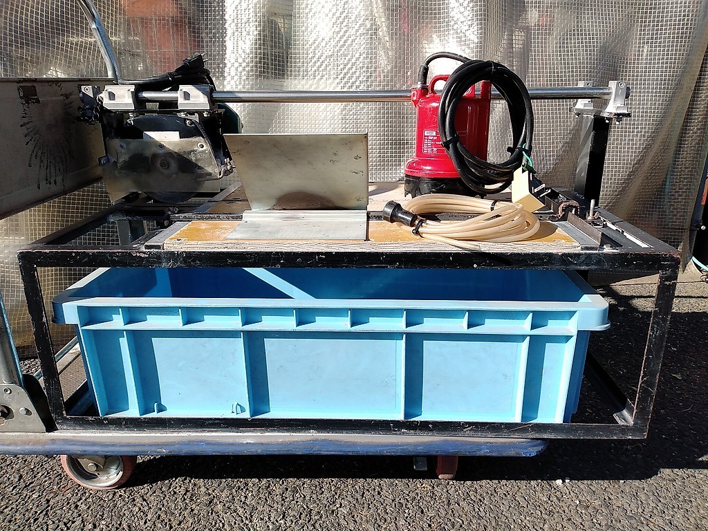 埼玉県蓮田市◇引取限定】品 石材カッター スライド卓上作業台付 埼玉県蓮田市◇引取限定】品 石材カッター スライド卓上作業台付