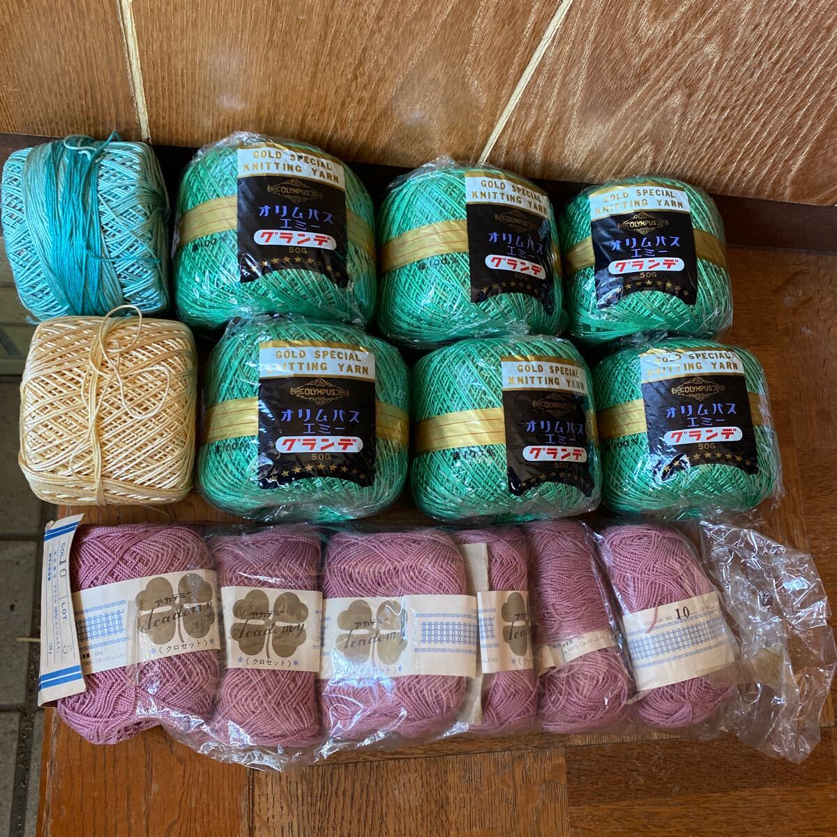 オリムパス　エミーグランデ50ｇ6玉　アカデミー　クロセット　25g5玉　+使いかけ３点　緑グリーンくすみピンクパープル　かぎ針編みレトロ