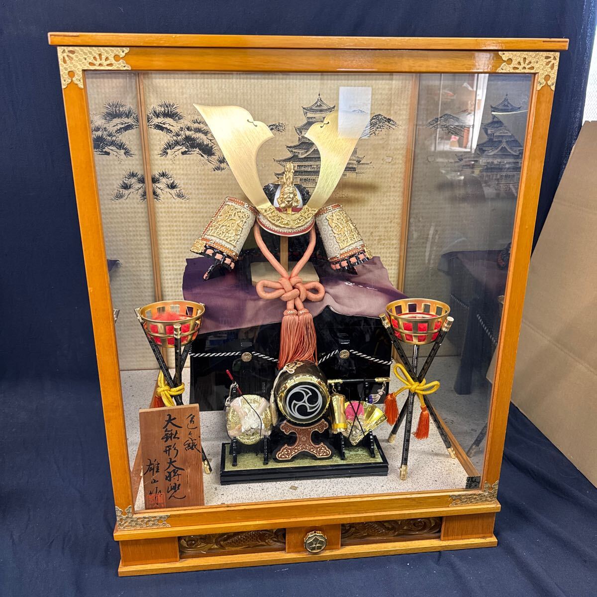 ◇中古 オルゴール付 五月人形 兜 大鍬形大将兜 雄山作 ◇中古 オルゴール付 五月人形 兜 大鍬形大将兜 雄山作