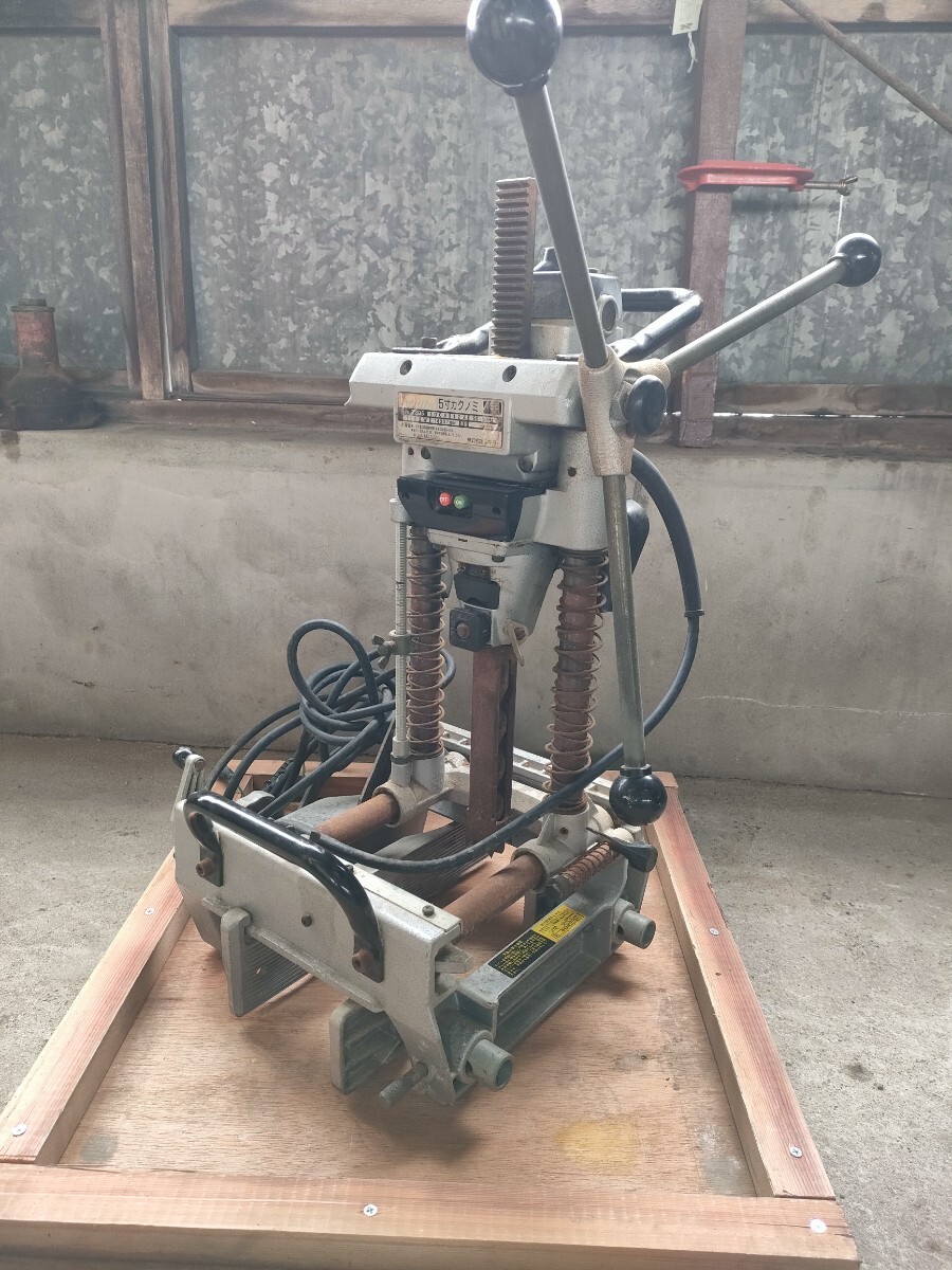 マキタ 7305 5寸 カクノミ 角のみ ホゾ穴 155mm 木工 大工 マキタ 7305 5寸 カクノミ 角のみ ホゾ穴 155mm 木工 大工