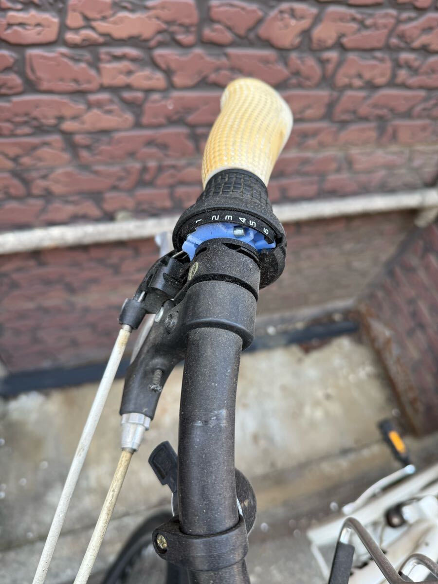 PANGAEA パンゲア SURFRIDER サーフライダー 26インチ シマノ6段変速 折りたたみビーチクルーザー ホワイト リアサスペンション カゴ 荷台_画像6