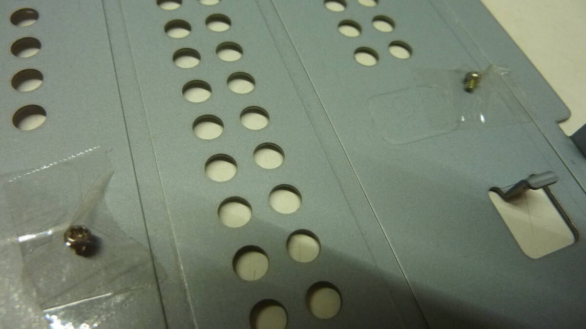 中古 動作品 NECのMEシリーズ内蔵 DVD-ROMドライブ 再生専用 モデルNo.UJ8C0 / UJ8CO 取付金具付き 管理番号B548_画像9