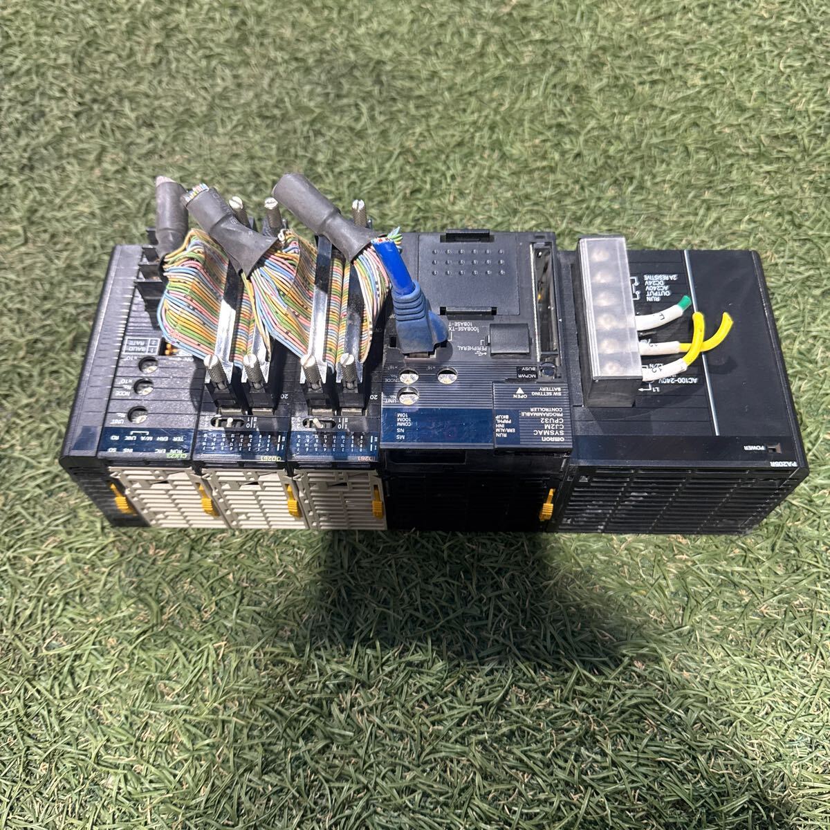 5B035 OMRON CJ1W-PA205R CJ2M CPU32//CLK23 //OD261// ID261si- талон sa гарантия работы in voice соответствует 