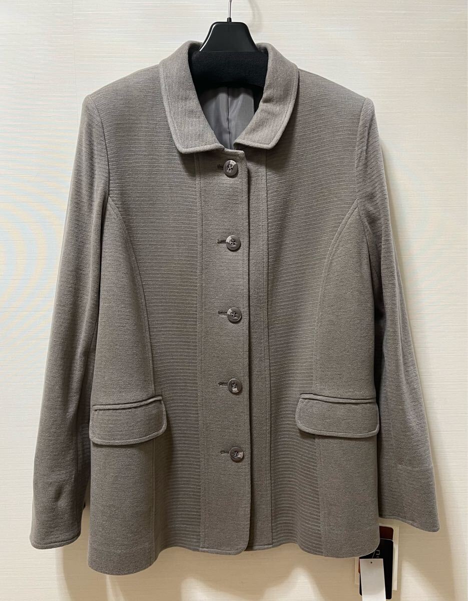 [新品] 激安?在庫処分　Lサイズ　レディースあったかジャケット　ミセス?婦人ジャケット　日本制素材　東レ生地　ベージュ色