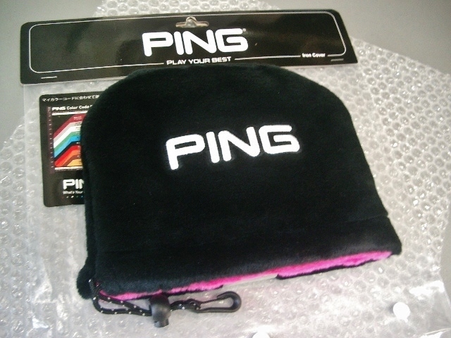 送料込み　未使用　ＰＩＮＧ　ピン　ストレッチ・ボア素材　表裏可　リバーシブル柄　黒＆マロン色　アイアンカバー