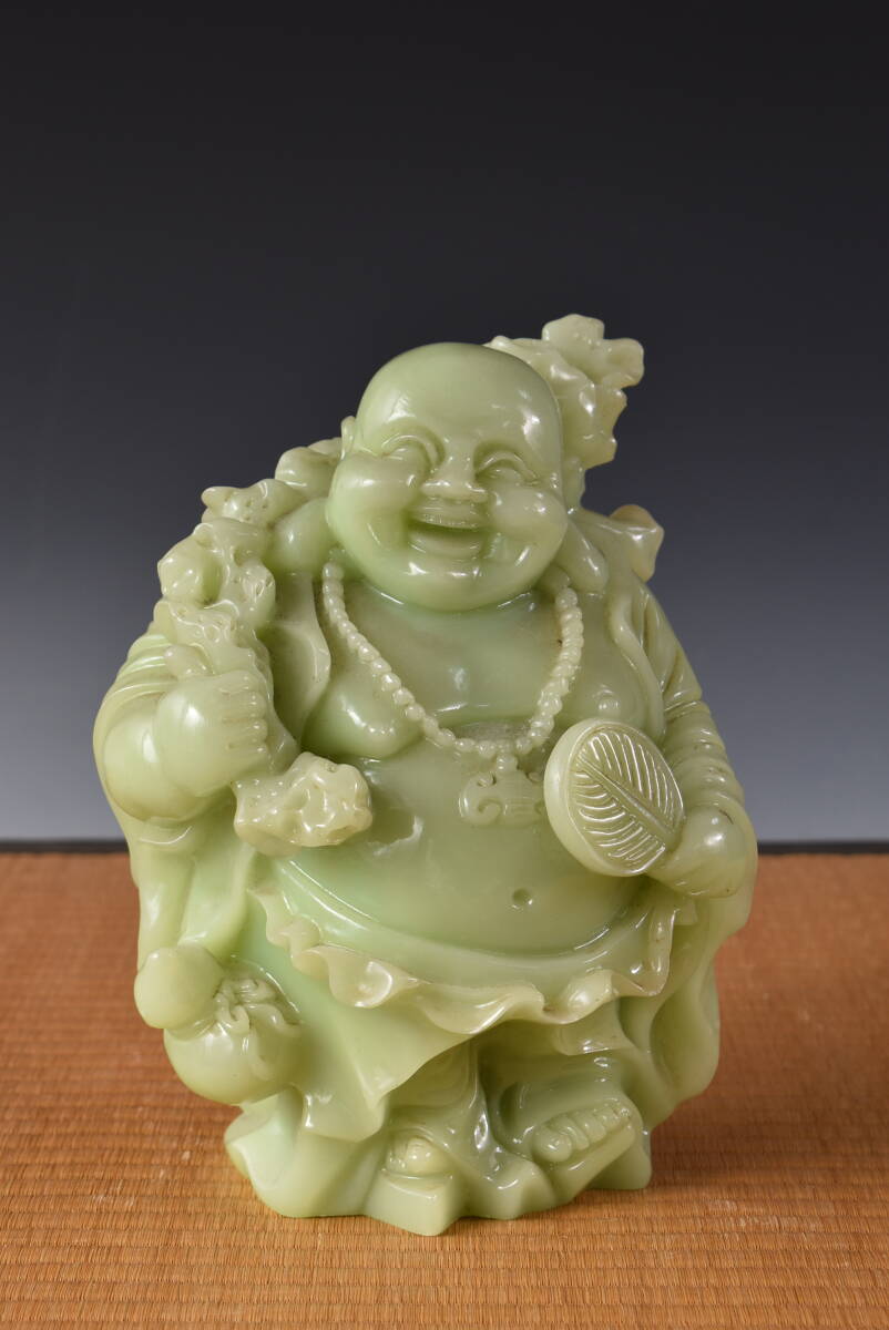 翡翠 布袋様 七福神 置物 縁起物 商売盛 天然石 彫刻 美術 翡翠 布袋様 七福神 置物 縁起物 商売盛 天然石 彫刻 美術