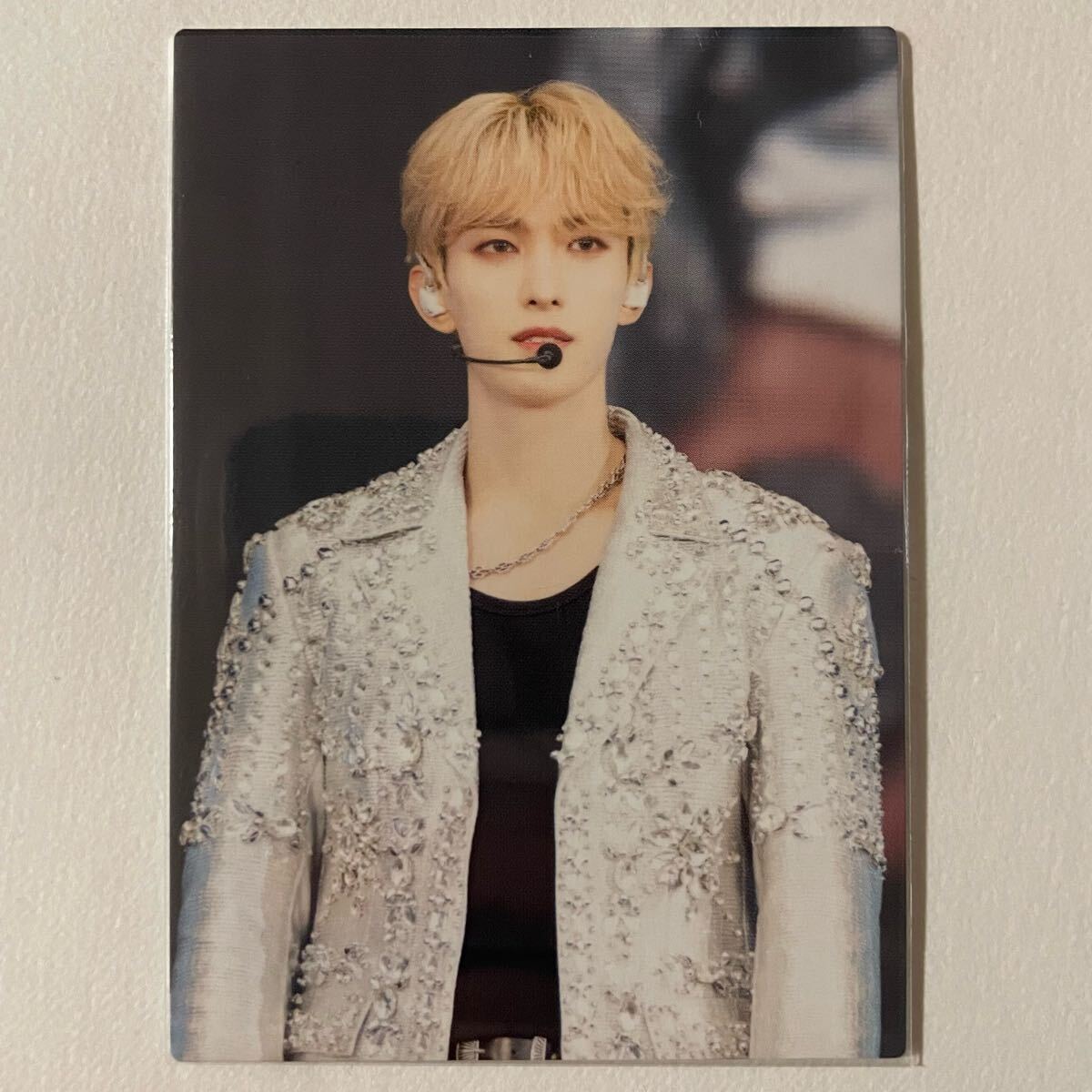 SEVENTEEN TOUR FOLLOW AGAIN OFFICIAL MD DENIM SHIRT L SIZE + SEVENTEEN TOUR FOLLOW AGAIN OFFICIAL MD DENIM SHIRT L SIZE +