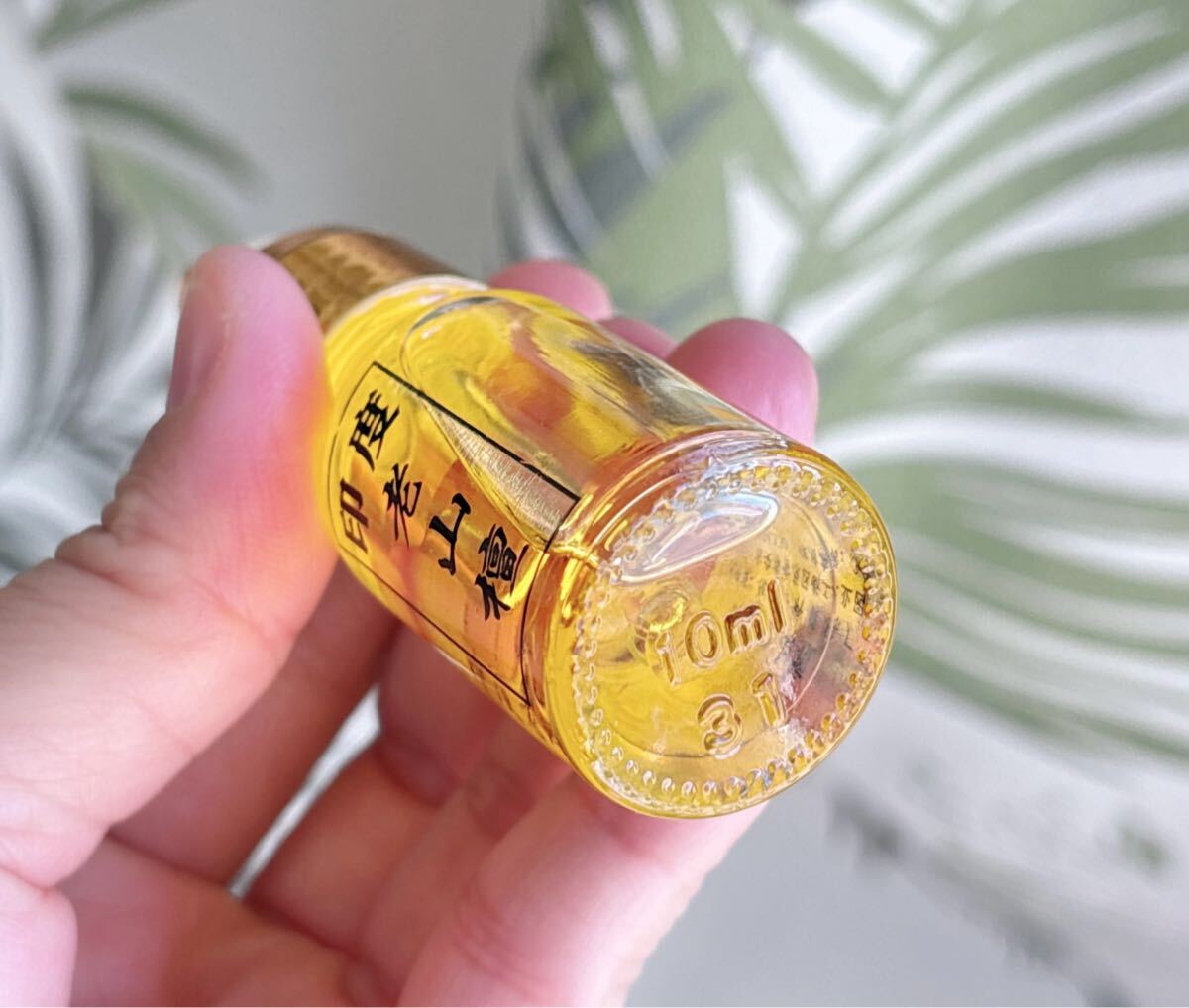天然インド老山檀 精油 オイル（番号A4441）_画像4