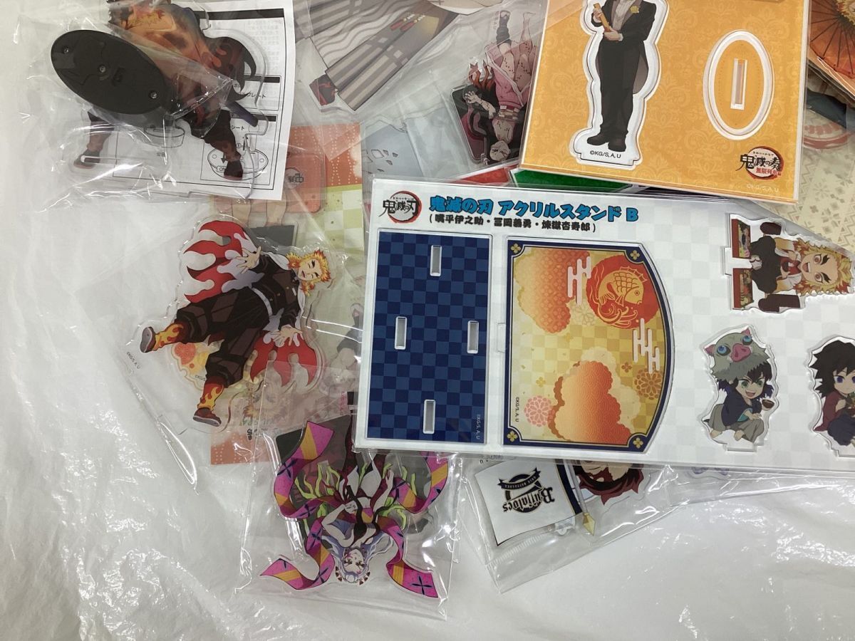 鬼滅の刃 グッズ まとめ売り 400点 08 【現状】 鬼滅の刃 グッズ アクリルスタンド 他 まとめ売り