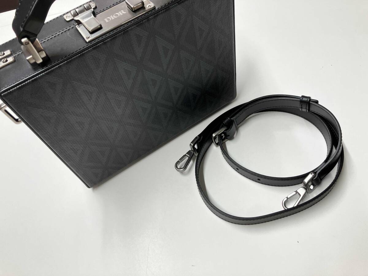 Christian Dior| прекрасный товар | бриллиант |DIOR LOCK| коробка иметь 