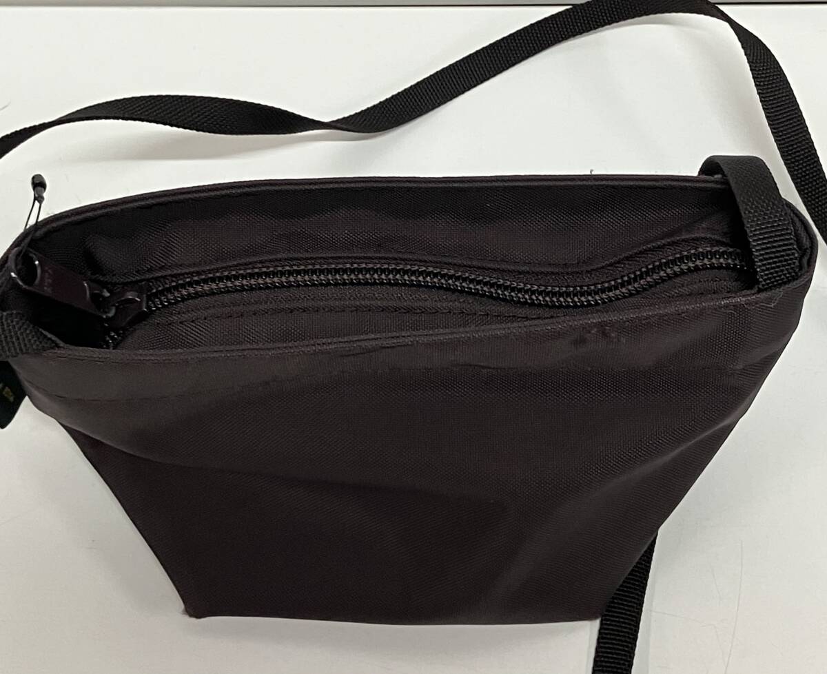 HERVE' Chapelier エルベシャプリエ ナイロン舟型ショルダー HERVE' Chapelier エルベシャプリエ ナイロン舟型ショルダー