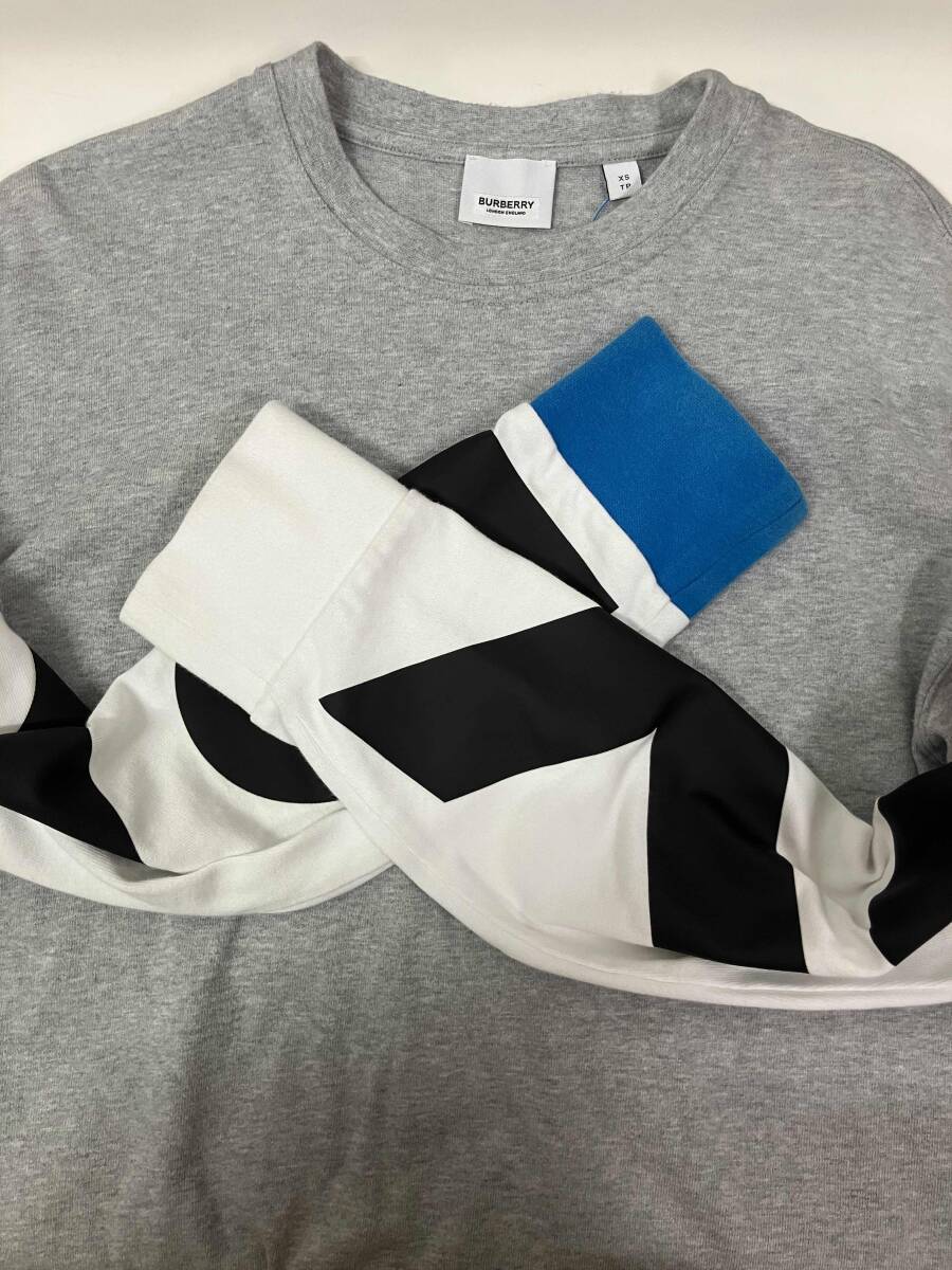 BURBERRY London Burberry London футболка с длинным рукавом Fernford Layered Long Sleeve Layered arm Logo 8030263 размер XS серый 