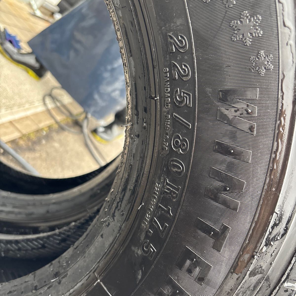225/80R17.5 SAILUN SW05 中古タイヤ 2本:11000円_画像2
