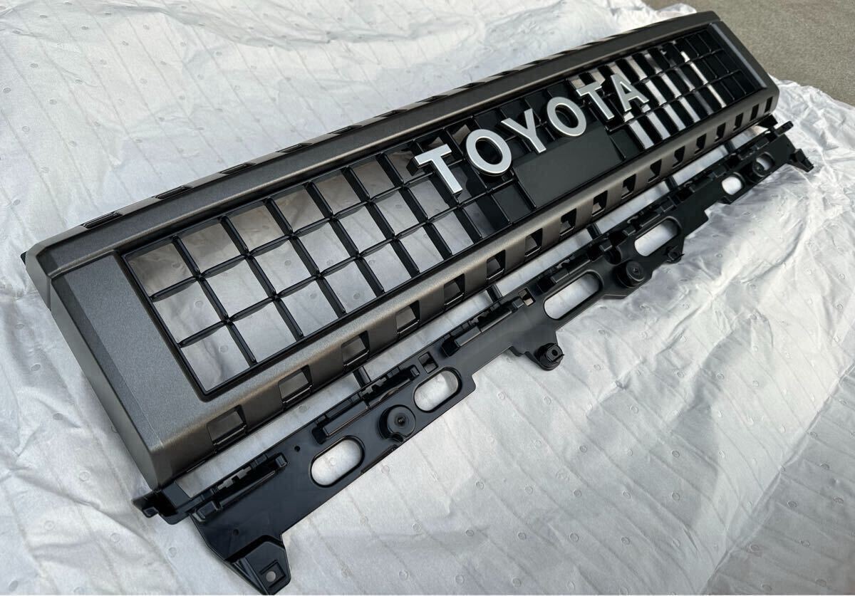 Pです 純正 新品】ランドクルーザー250 ランクル250 ZX フロントグリル