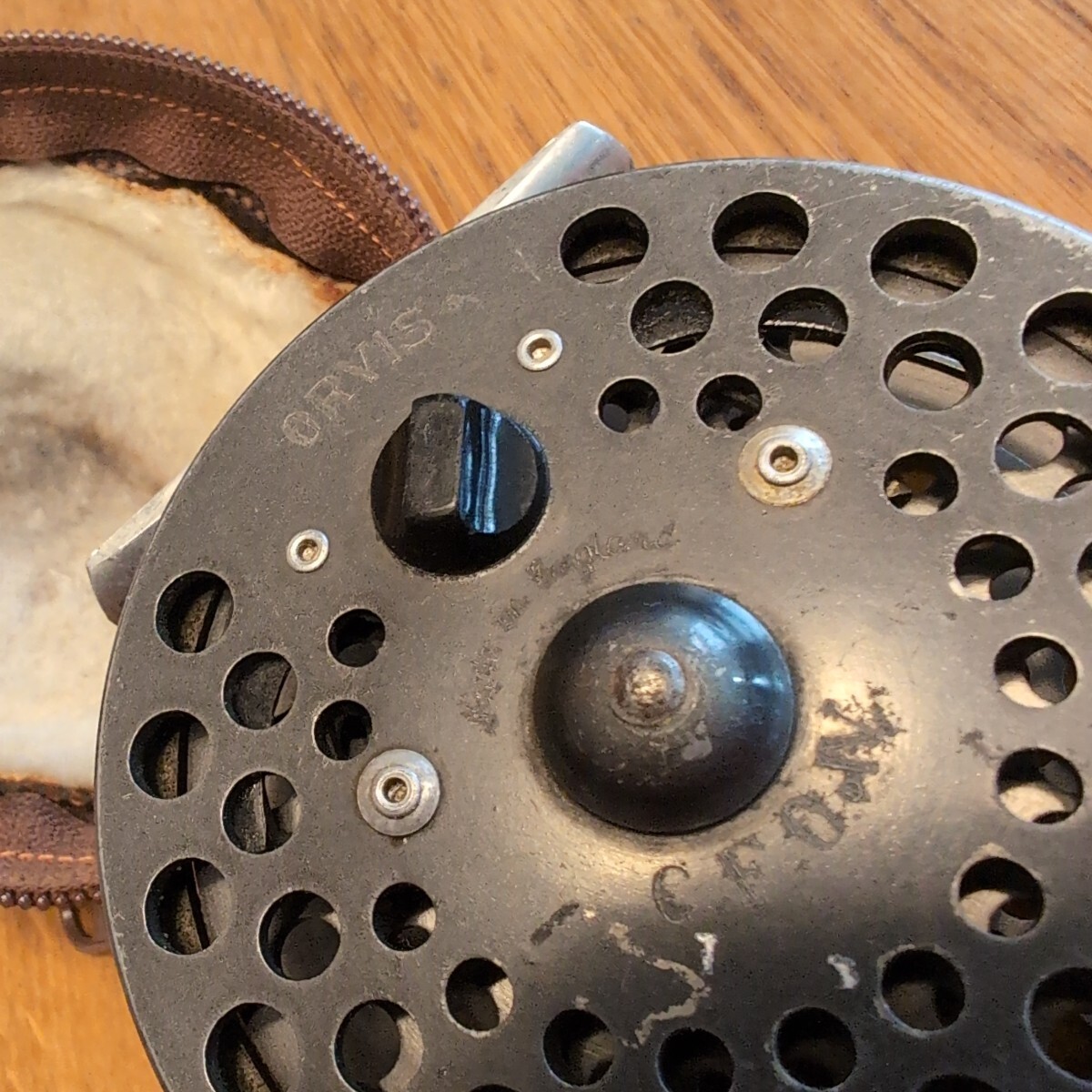 品 動作良好 ORVIS CFO IV 4 オービス フライリール MADE IN 品 動作良好 ORVIS CFO IV 4 オービス フライリール MADE IN
