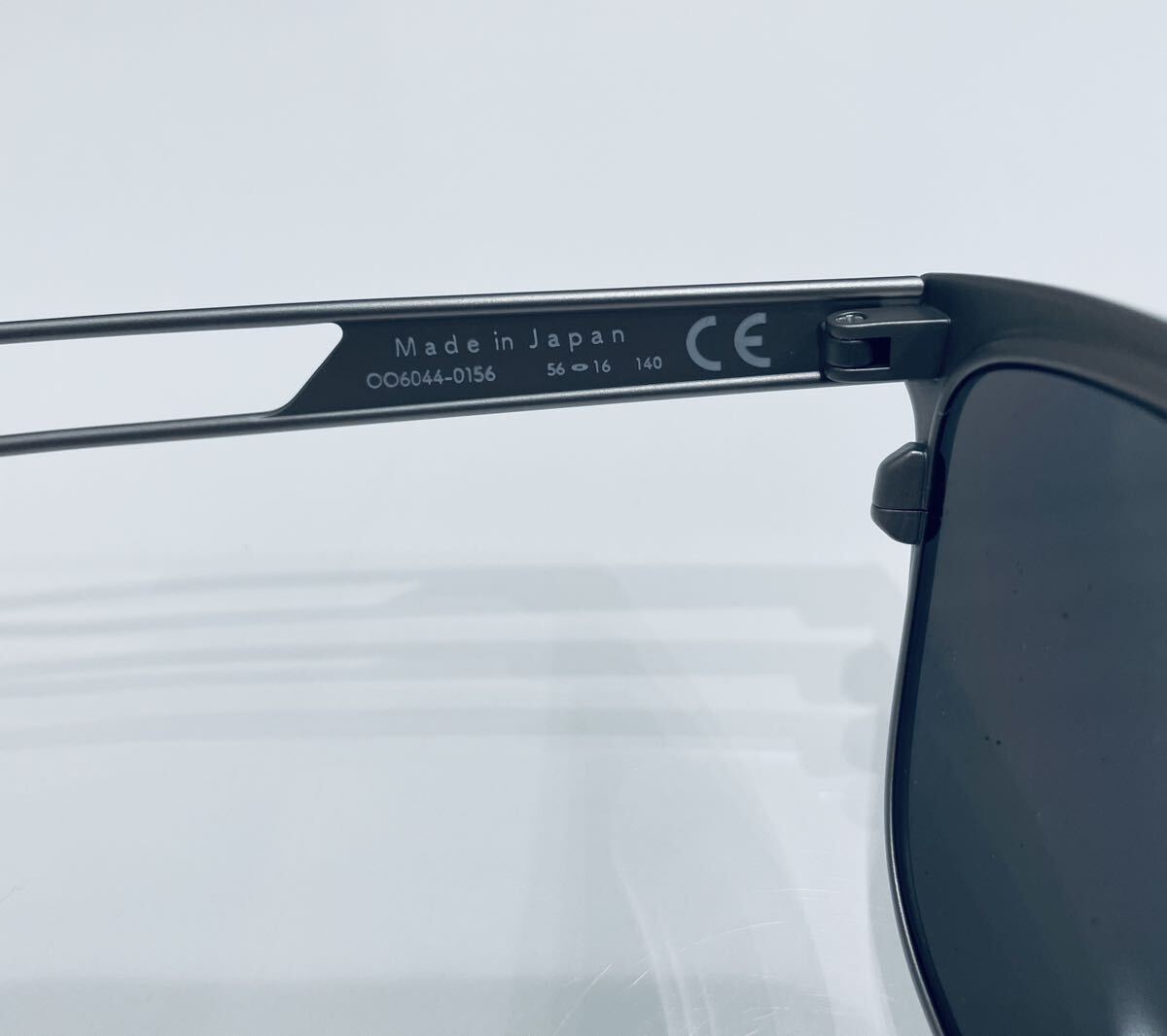 ◇激レア!6.6万!偏光レンズ 日本製 チタン製 Oakley ◇激レア!6.6万!偏光レンズ 日本製 チタン製 Oakley