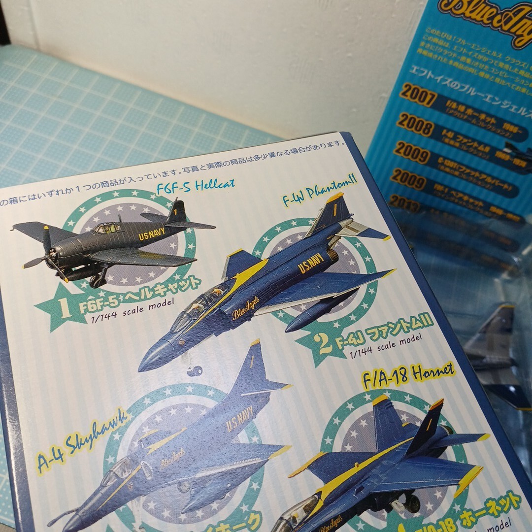 ef игрушки 1/144 blue angel sklauzF-4 Phantom 