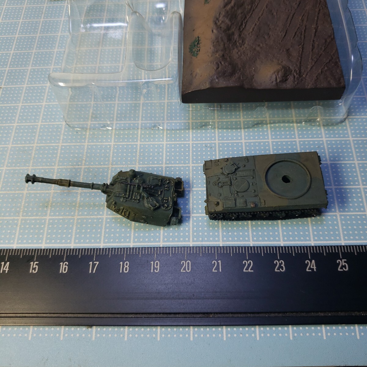 KONAMI 1/144 陸上自衛隊装備大全 第壱弾 75式自走155mm榴弾砲 KONAMI 1/144 陸上自衛隊装備大全 第壱弾 75式自走155mm榴弾砲