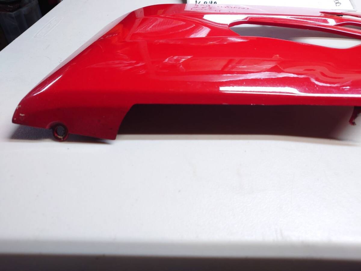 K040#Ducati Panigale 1199# оригинальный нижний обтекатель # левый # царапина есть 