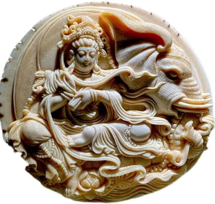 天然マンモス牙美しい手作り彫刻馬が成功した置物 天然マンモス牙美しい手作り彫刻馬が成功した置物