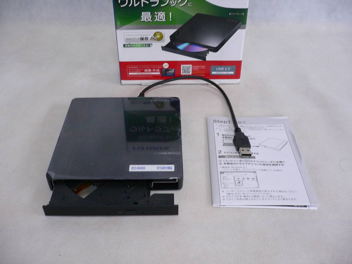 本體に東芝製PC添付品のシールあり