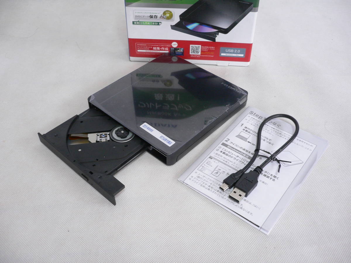 本體インターフェースは汎用性高いミニUSB