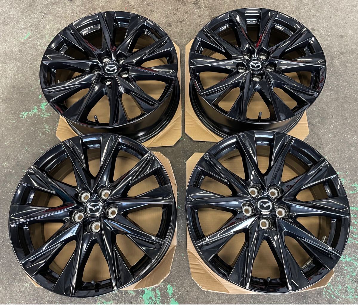 新車外し】 美品 マツダ 純正ホイール cx-5 cx-8 17-7j+45 新車外し】 美品 マツダ 純正ホイール cx-5 cx-8 17-7j+45