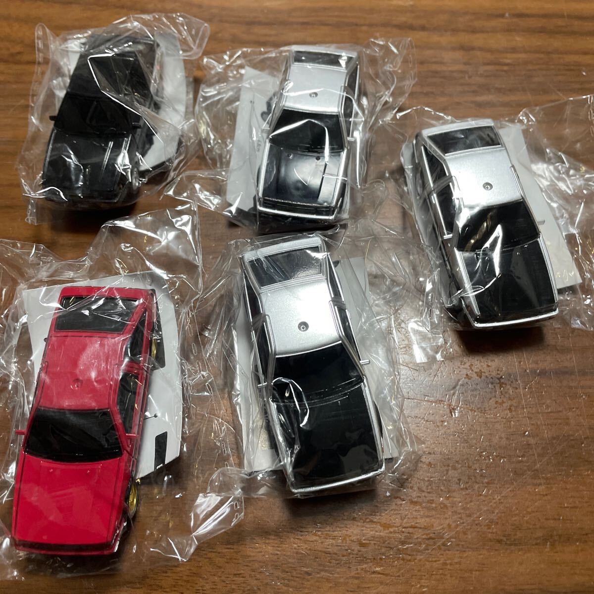 TOYOTA　AE86 COROLLA LEVIN　プルバックカー　ホワイト　トヨタ　ハチロク　カローラ レビン　ミニカー　車　かぷえぼ