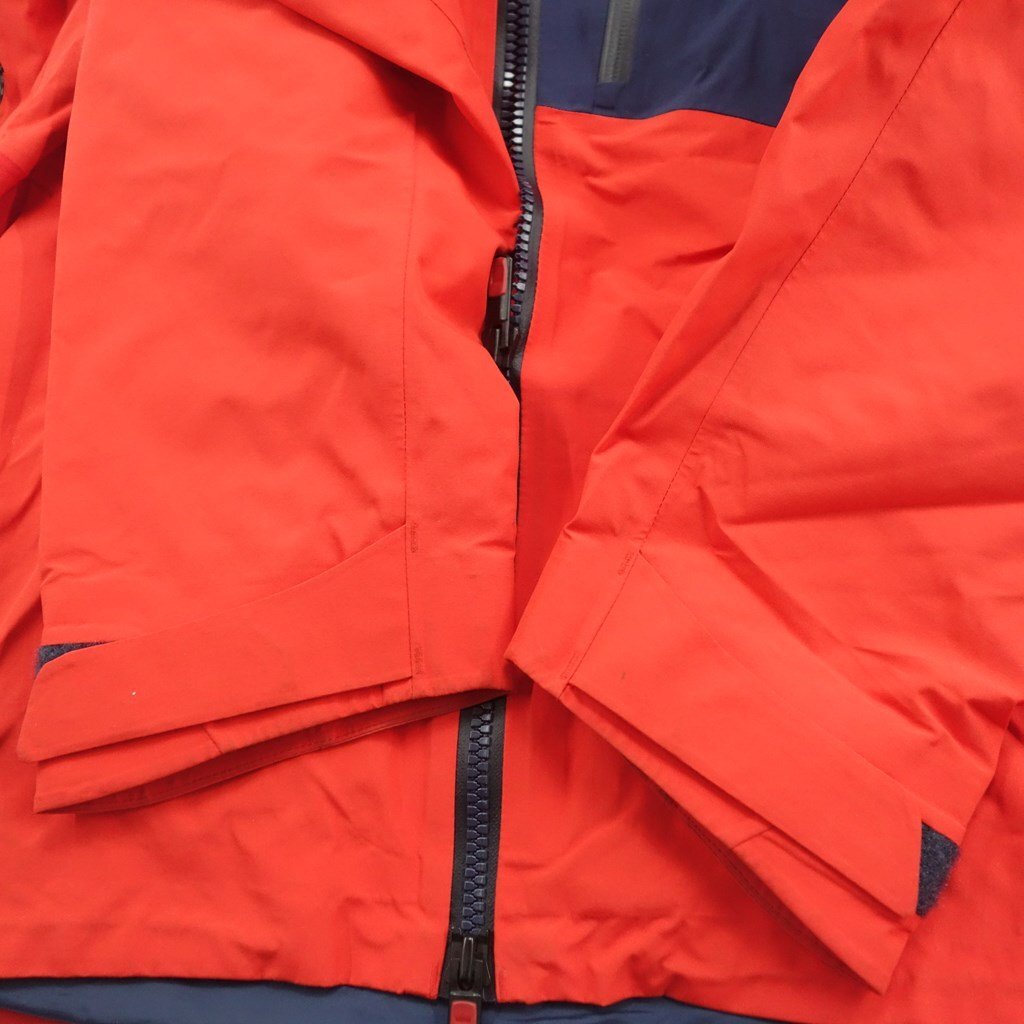 定価64,900円 即決 美品 Burton ak サイクリック GORE-TEX 2L 定価64,900円 即決 美品 Burton ak サイクリック GORE-TEX 2L