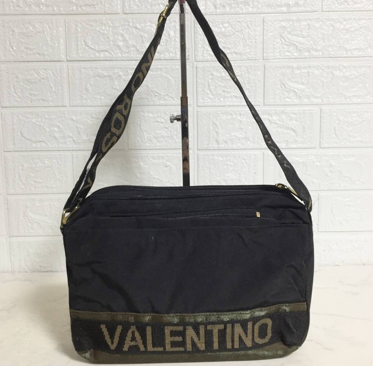 no31410 valentino rossa バレンティノロッサ ナイロン 斜め掛けショルダー バッグ ポシェット_画像1