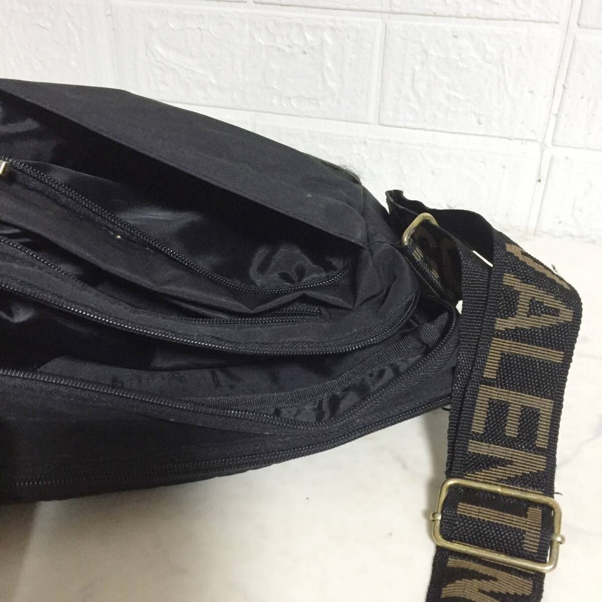 no31410 valentino rossa バレンティノロッサ ナイロン 斜め掛けショルダー バッグ ポシェット_画像7