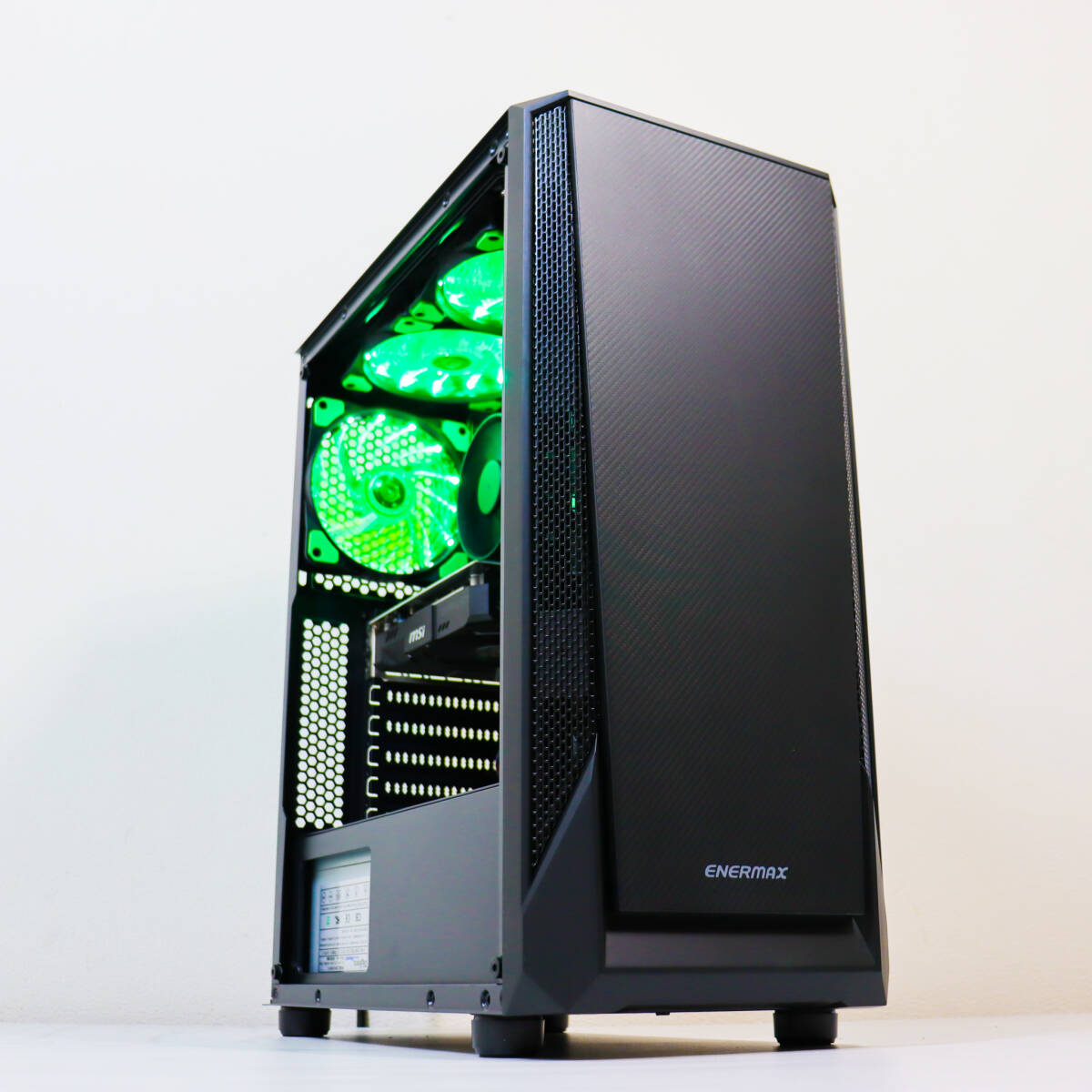 ハイエンドゲーミングPC】i7 7700/GTX1070/DDR4 16GB/Fortnite ハイエンドゲーミングPC】i7 7700/GTX1070/DDR4 16GB/Fortnite