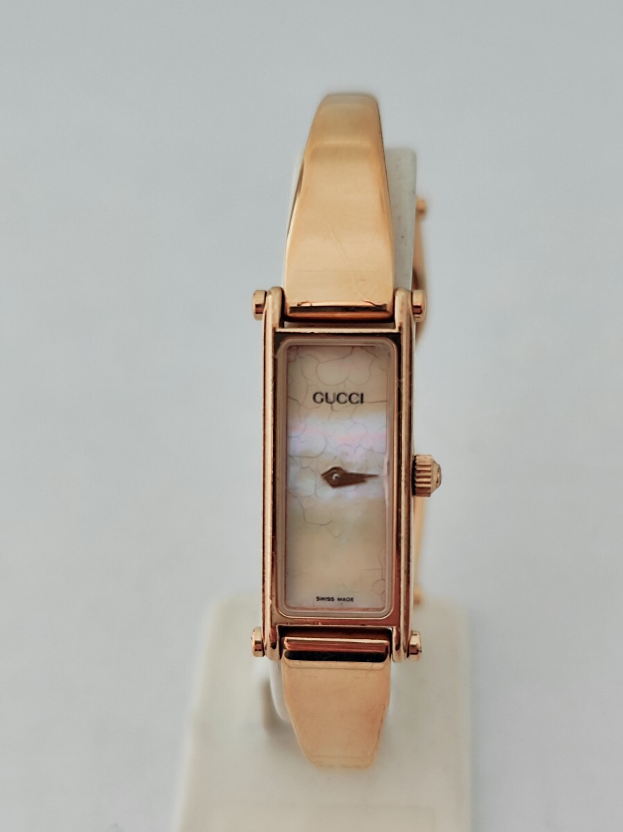 稼働品 GUCCI 1500 レディース腕時計 シェル文字盤 新品電池 - 時計 稼働品 GUCCI 1500 レディース腕時計 シェル文字盤 新品電池 - 時計
