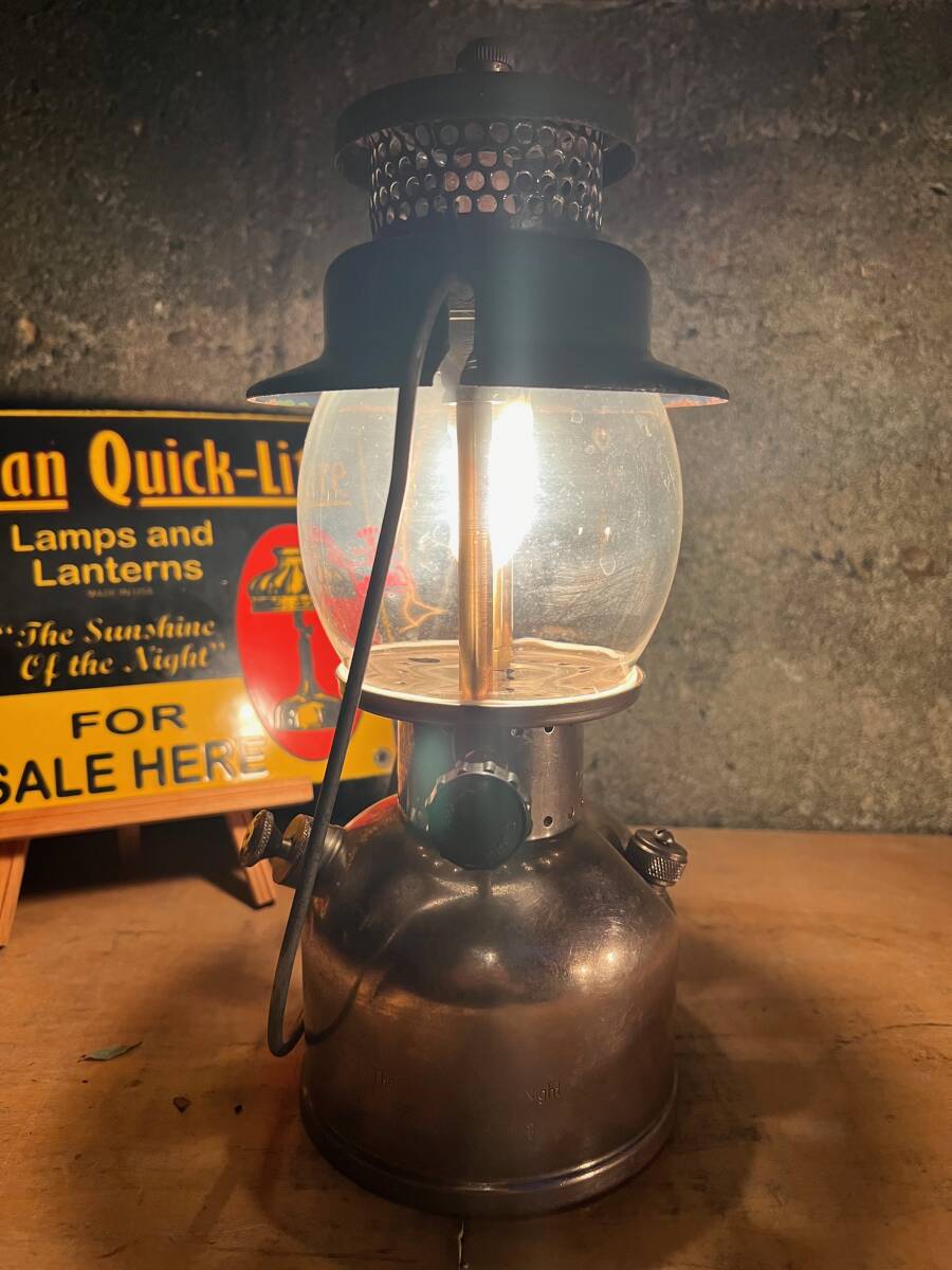 1948年3月製 コールマン 242C シングルマントルランタン 新品 1948年3月製 コールマン 242C シングルマントルランタン 新品