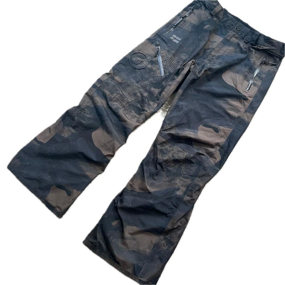 VOLCOM ボルコム L GORE-TEX PANTS スノボパンツ ゴアテックス カモフラ 迷彩 ロゴ ロゴボタン エンボスロゴ カーキ スキーパンツ メンズ