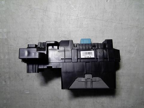 ソニカ CBA-L405S ヒューズボックス 　室內(nèi)側　純正品番89221-B2011 管理番號AC1744