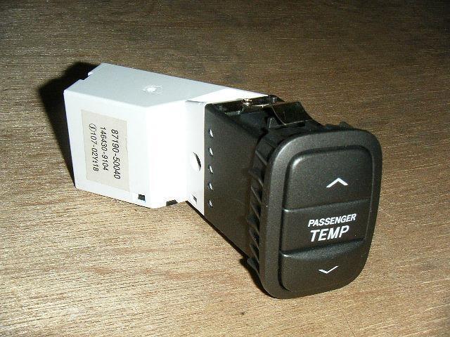 セルシオ CBA-UCF31 助手席温度調整スイッチ 純正品番87190-50040 管理番号X6419_画像2