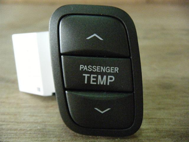 セルシオ CBA-UCF31 助手席温度調整スイッチ 純正品番87190-50040 管理番号X6419_画像4