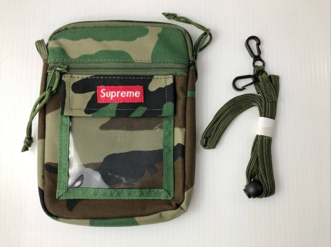 中古品・美品 Supreme シュプリーム 19SS Utility Pouch 中古品・美品 Supreme シュプリーム 19SS Utility Pouch