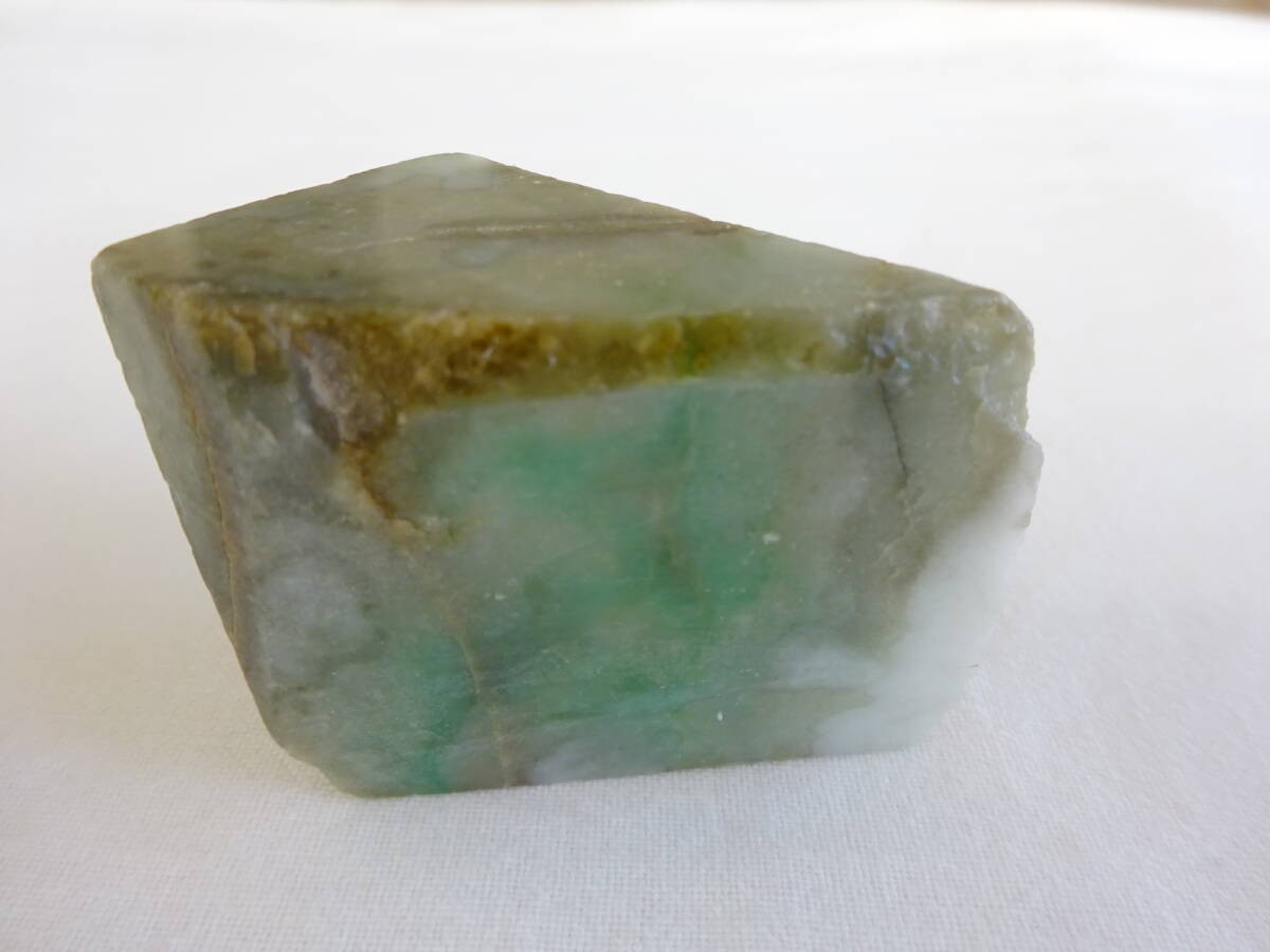 56g 天然本翡翠 原石 濃緑 ジェダイト 天然石 ヒスイ 翡翠 翡翠 56g 天然本翡翠 原石 濃緑 ジェダイト 天然石 ヒスイ 翡翠 翡翠