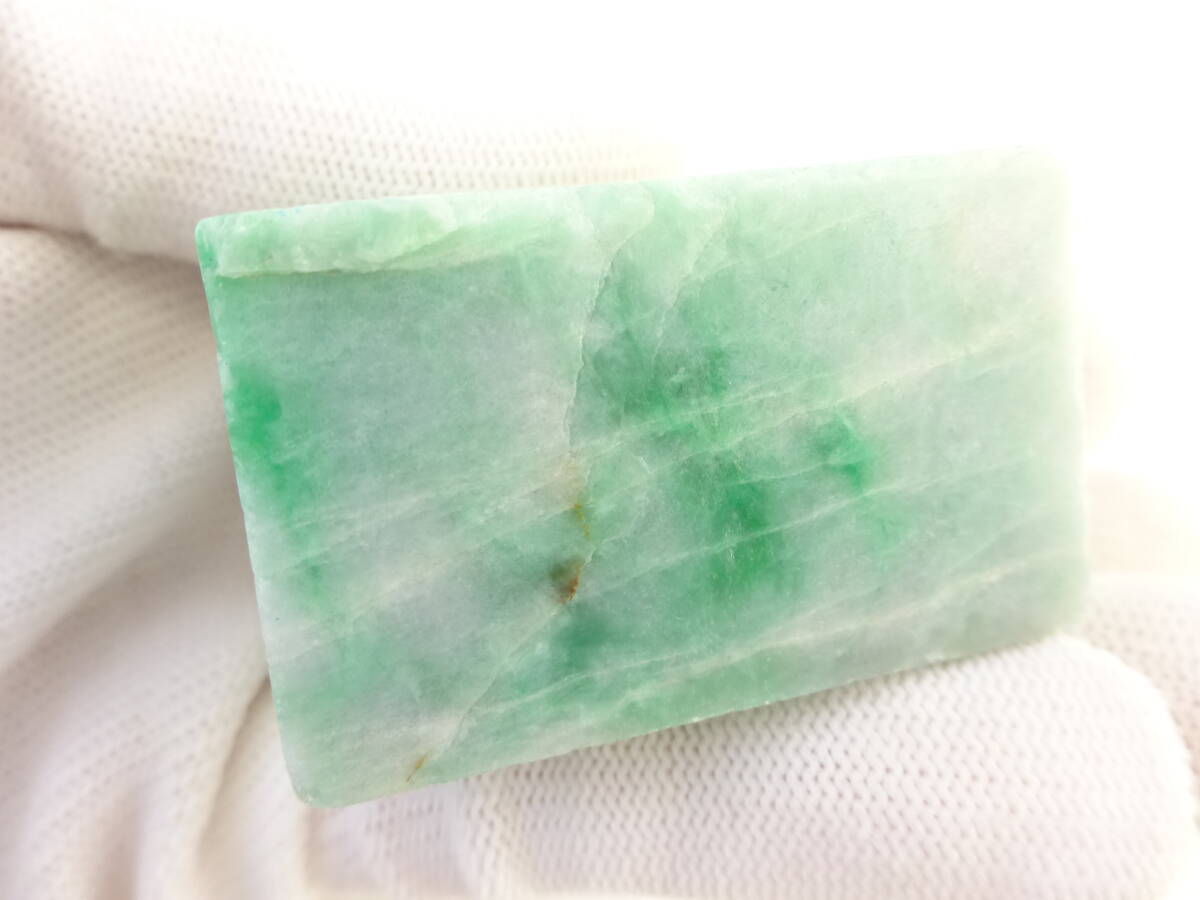 147g 天然本翡翠 原石 濃緑 ジェダイト 天然石 ヒスイ 翡翠 翡翠 147g 天然本翡翠 原石 濃緑 ジェダイト 天然石 ヒスイ 翡翠 翡翠