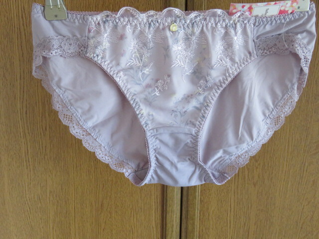 【新品】tutu anna花柄ショーツ　M　紫系_画像1