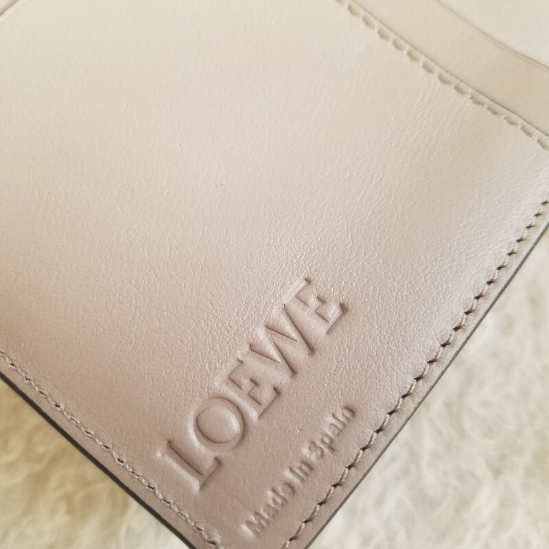 新品 LOEWE ロエベ バーティカル ウォレット ラージ 長財布 新品 LOEWE ロエベ バーティカル ウォレット ラージ 長財布