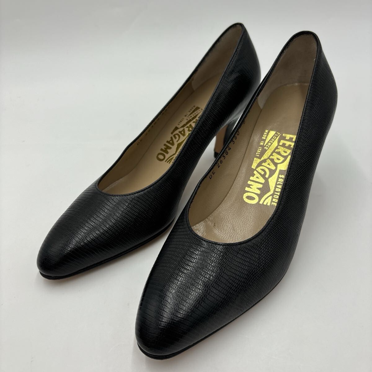 ＊ 美品 箱付き 伊制 '高級婦人靴' Salvatore Ferragamo サルヴァトーレフェラガモ 本革 クロコ&リザード型押し ヒール / パンプス 6C 23cm